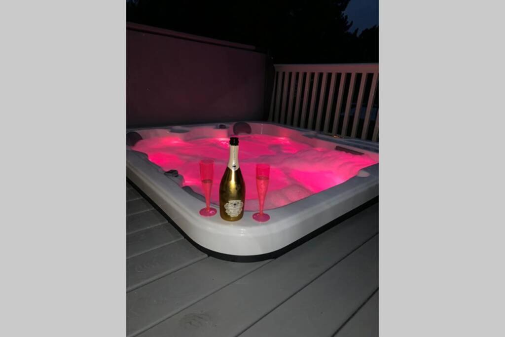 Nightingale Lodge With Hot Tub Barmby on the Moor Exterior foto